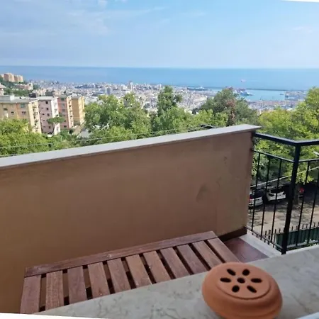 アパート Casa Petra - Vista Mare ジェノヴァ